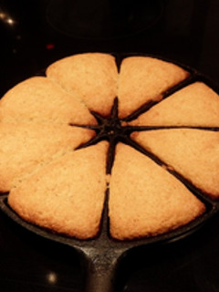 A picture of North Carolina Corn Bread.