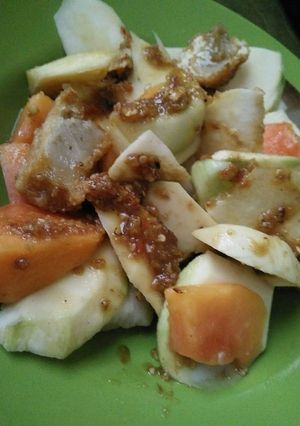 Foto resep Rujak pedas manis🍧