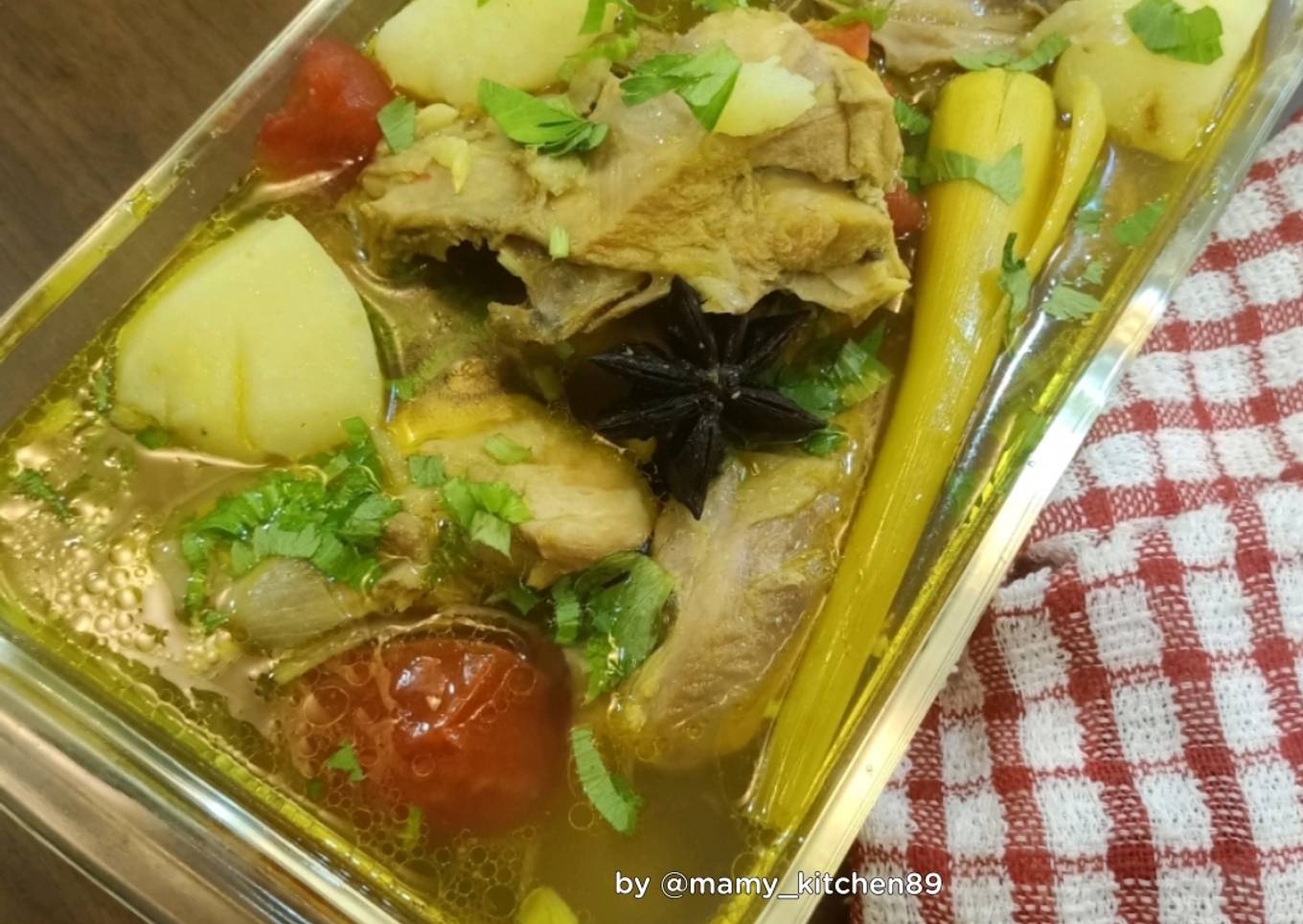 Landsby kyllingesuppe