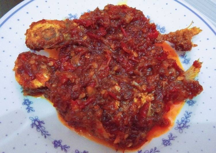 Langkah Mudah untuk Menyiapkan Ikan Selar Balado Anti Gagal