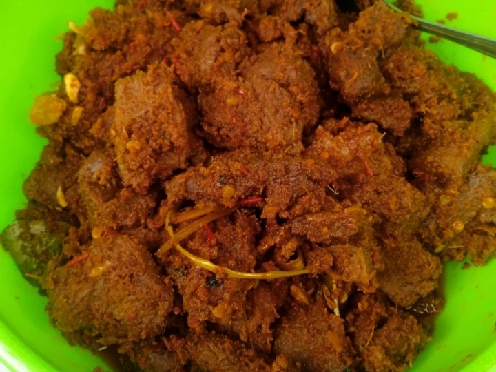 Langkah Mudah untuk Membuat Resep Rendang sapi praktis yang Bisa Manjain Lidah Anti Ribet, Menggugah Selera