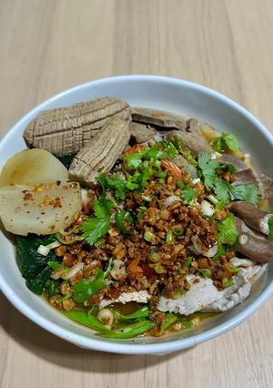 A picture of Tom Yum Soup (No Noodles).