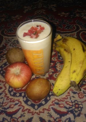A picture of Mix fruits smoothie.