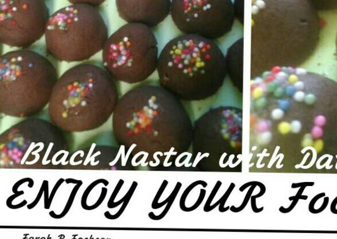 Black nastar with dates jam