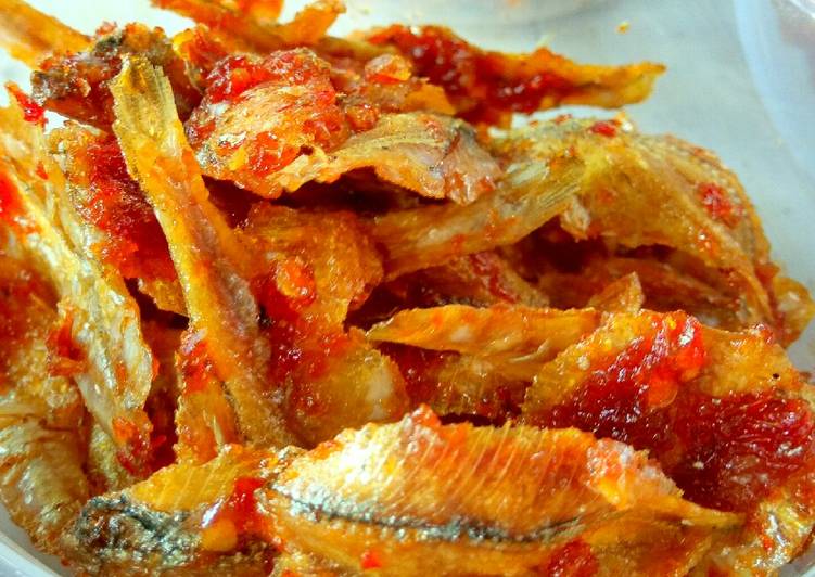 Ikan Asin Crispy Balado