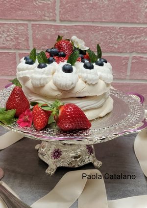 Foto di Meringata ai frutti misti