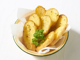 แจกสูตร!!! วิธีทำ เนยกระเทียม ขนมปังกระเทียม | Garlic Butter