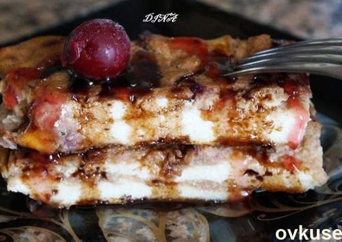 Творожная запеканка с яблоком и бананом под шоколадно