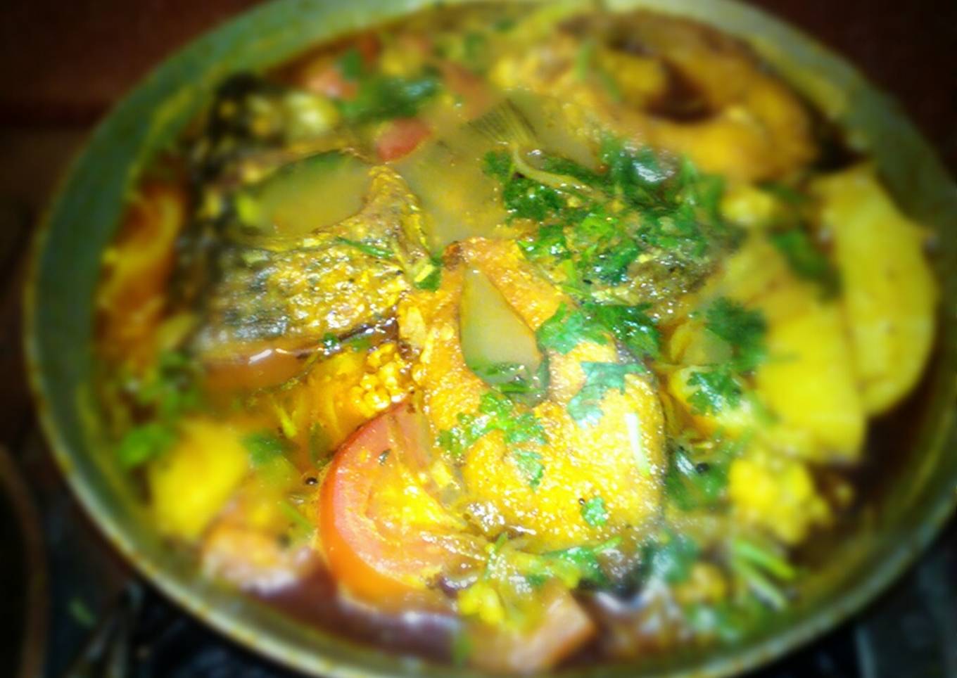 Katla fish curry