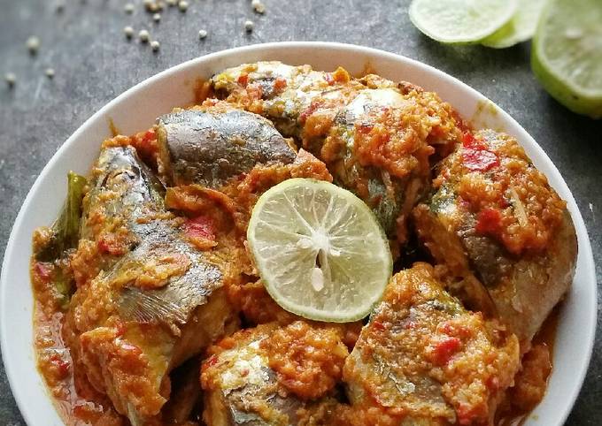 Resep Ikan Bumbu Sarden (Sarden Lezat Rumahan) oleh Rini Damayanti (Aqeesha's Kitchen) - Cookpad