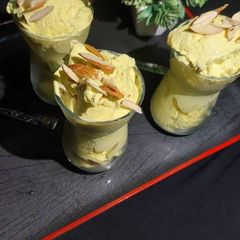 A picture of Mango ice cream.