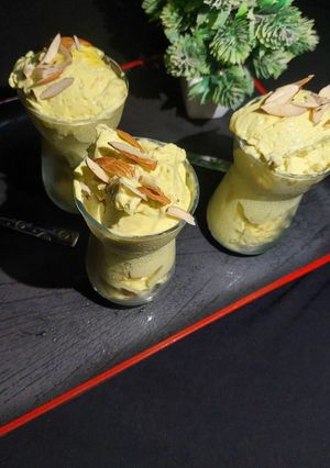 A picture of Mango ice cream.