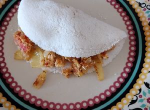 Foto de Tapioca recheada de ovo mexido com tomate