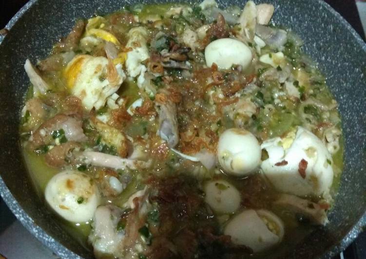 Resep Ayam suwir telur sous sambel ijo Anti Gagal