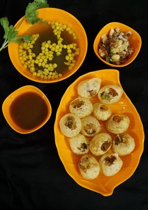 પાણી પૂરી (Panipuri Recipe In Gujarati) રેસીપી મુખ્ય ફોટો