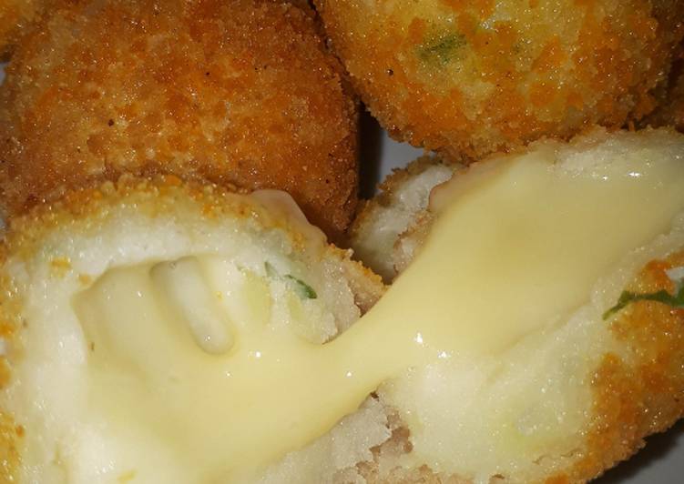 7. Kroket Kentang Mozzarela 🥔🥦🧀