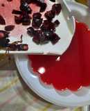 Gelatina con cerezas y uvas
