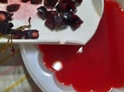 Una foto de gelatina de uvas