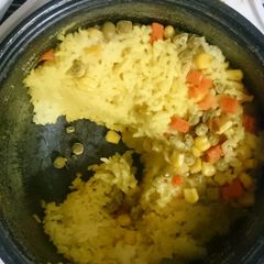 A picture of Yellow rice.
