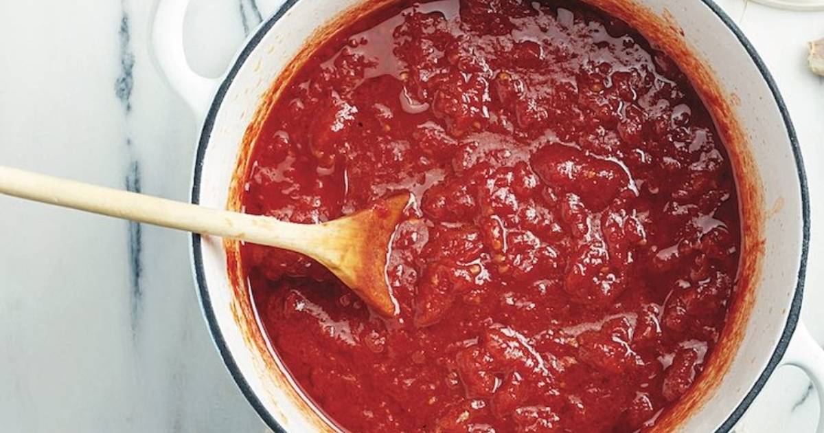 Fresh tomato sauce Recipe by Foodiegeektrish Cookpad