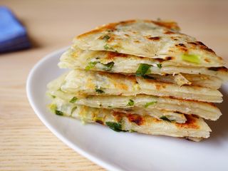 層次分明的蔥油餅原來這樣做! 燙麵法 (影片教學)