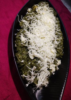 A picture of Methi palak cheese pulao.