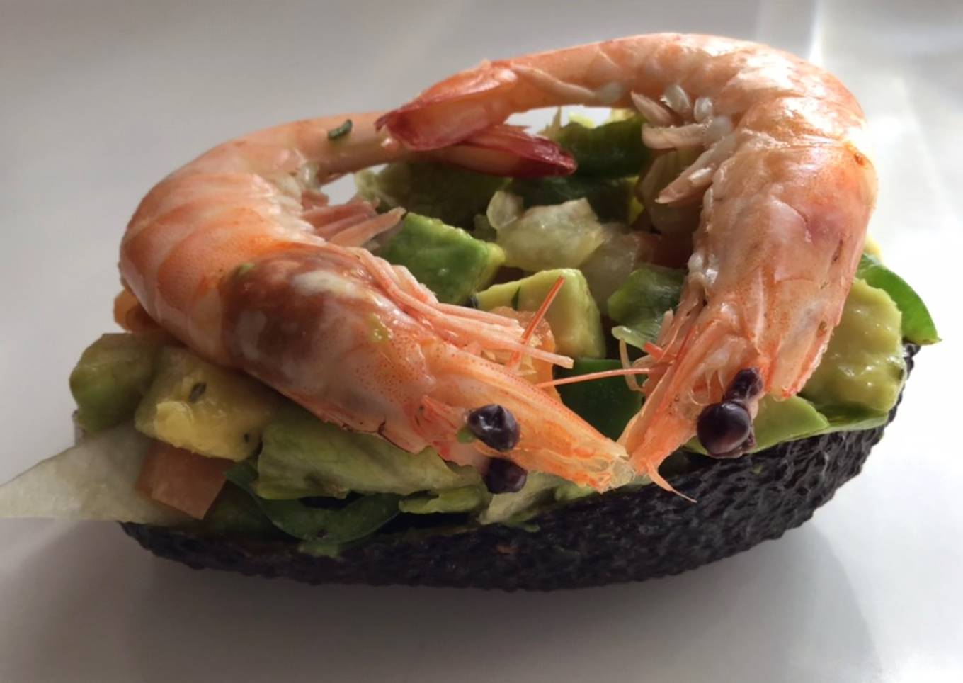 Tapa: ensalada de aguacate con langostinos