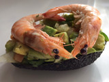 Tapa: ensalada de aguacate con langostinos