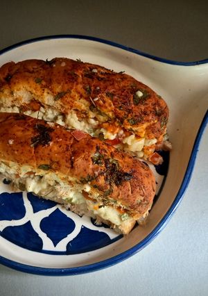 A picture of Coleslaw Sandwich.