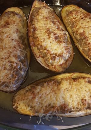 Une photo de Aubergine farcie