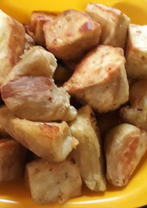 A picture of Fried potatoes.