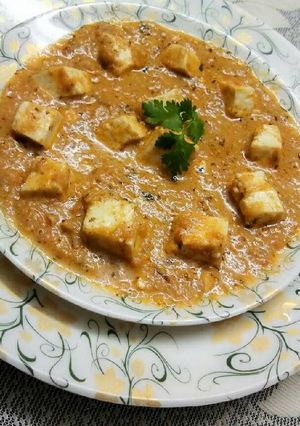 A picture of Shahi paneer.