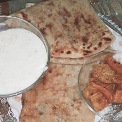 A picture of Aloo paratha.