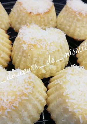 Une photo de Cœurs à la semoule et à la noix de coco