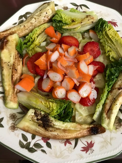 Una foto de Ensalada de fresas con calabacín