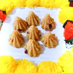 A picture of Moong dal modak.