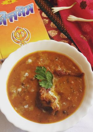 A picture of Mah ki Dal- Without cream.