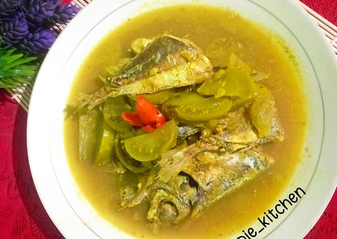 Resep Ikan Kembung Bumbu Kuning Oleh Mba’Oppie_Kitchen - Cookpad