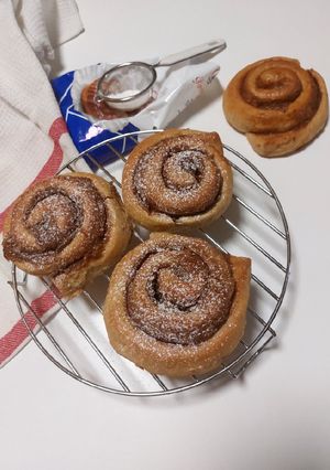 Pihe-puha fahéjas csiga teljes kiőrlésű liszttel recept fotója