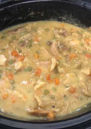 A picture of Easy crock pot chicken and dumplings.