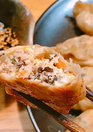 Hình của món Bánh Xếp Mandu Hàn Quốc Nhân Thịt Heo Chiên Nước.