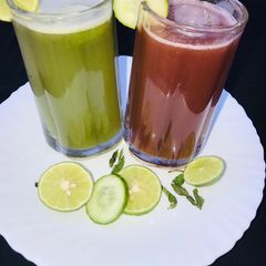 A picture of Mint and lemon drink.