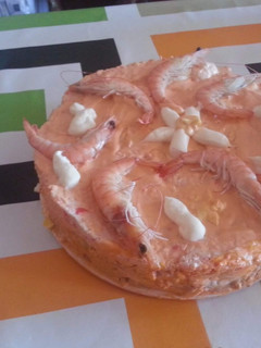 Una foto de Tarta fría de langostinos Thermomix