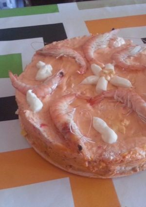 Una foto de Tarta fría de langostinos Thermomix