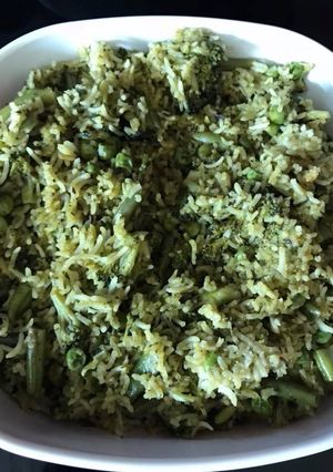A picture of Green pilau.