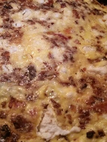 Easy Way Prepare Bacon, Keju Kambing, &amp; Frittata Bawang Merah Karamel which Delicious