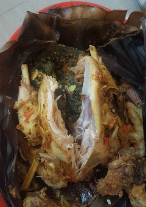 Foto resep Ayam betutu daun singkong