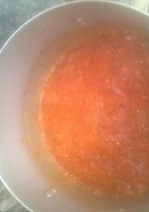 A picture of Stew wit curry leave.