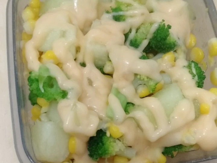 Langkah Gampang Membikin Resep  Simple salad BuahXSayur utk cemilan anak yang Menggugah Selera, Enak Banget