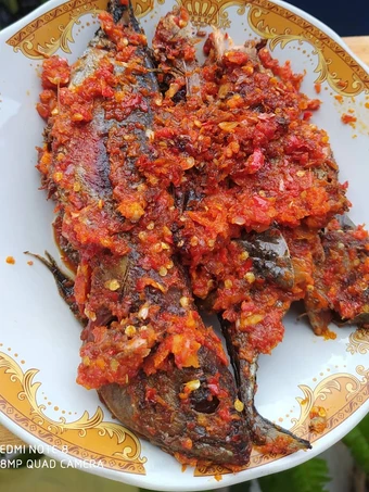 Langkah Gampang Menyiapkan Resep Balado Ikan tongkol yang Uenak Anti Ribet, Uenak Banget